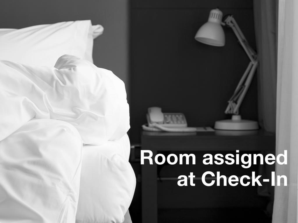 Howard Johnson By Wyndham Jamaica Ny Near Airtrain Jfk نيو يورك الغرفة الصورة