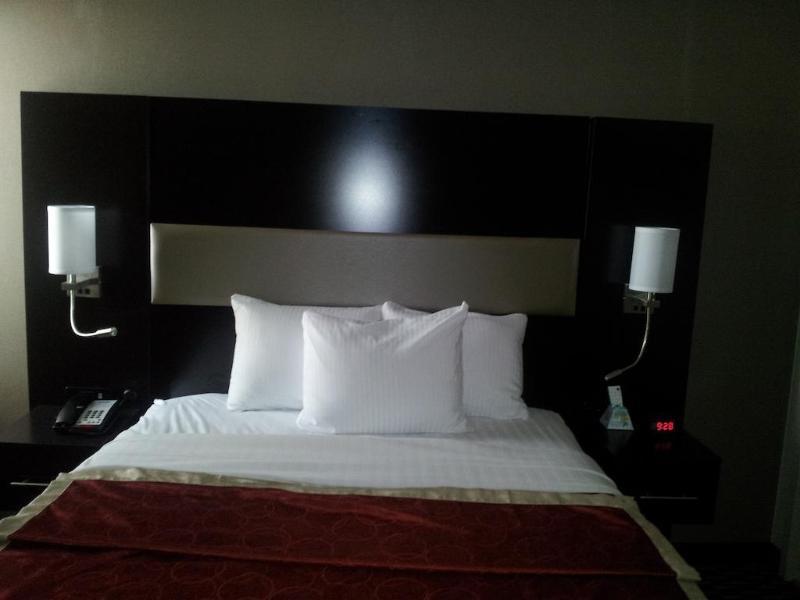 Howard Johnson By Wyndham Jamaica Ny Near Airtrain Jfk نيو يورك المظهر الخارجي الصورة